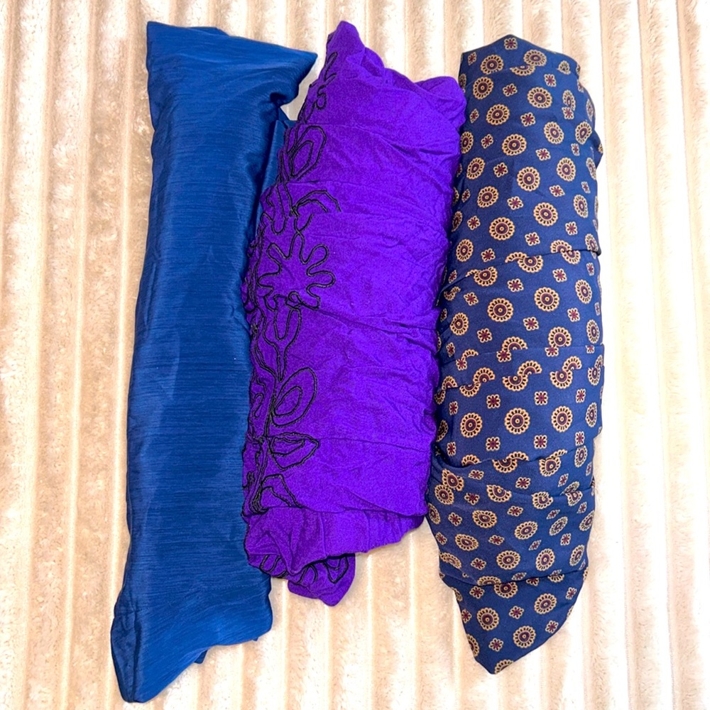 Vintage Dress Mystery Bundle! Very cute pieces if you’re a vintage lover.